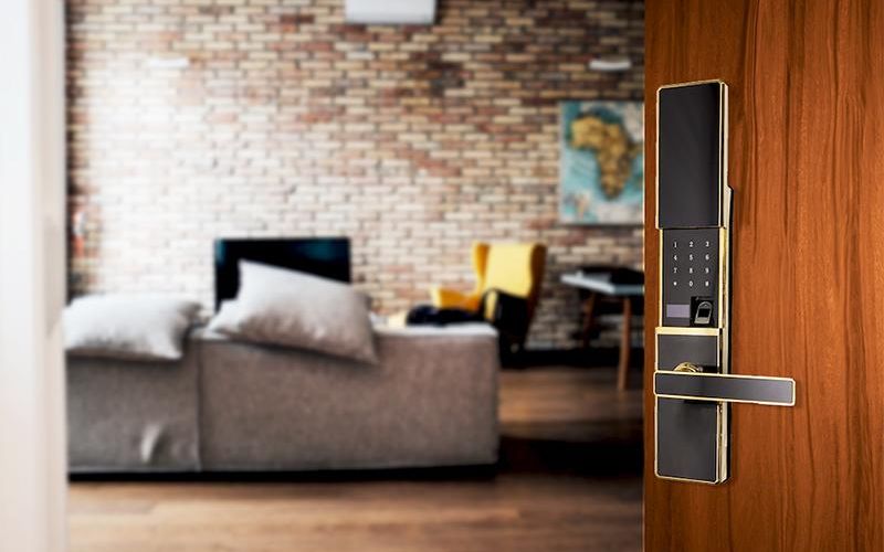 Khóa điện tử cửa gỗ