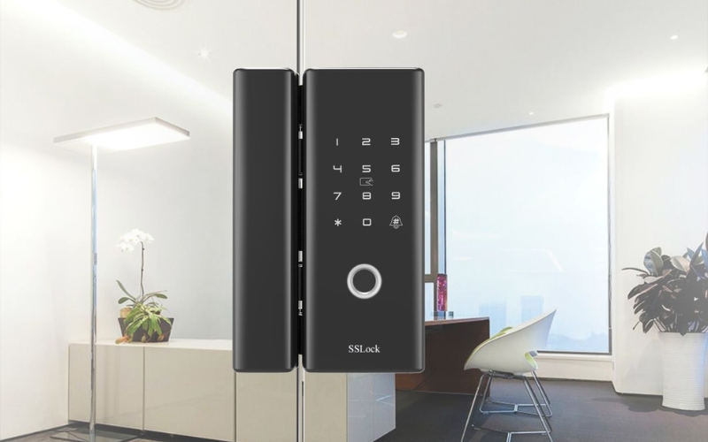 Khóa điện tử cửa kính cường lực